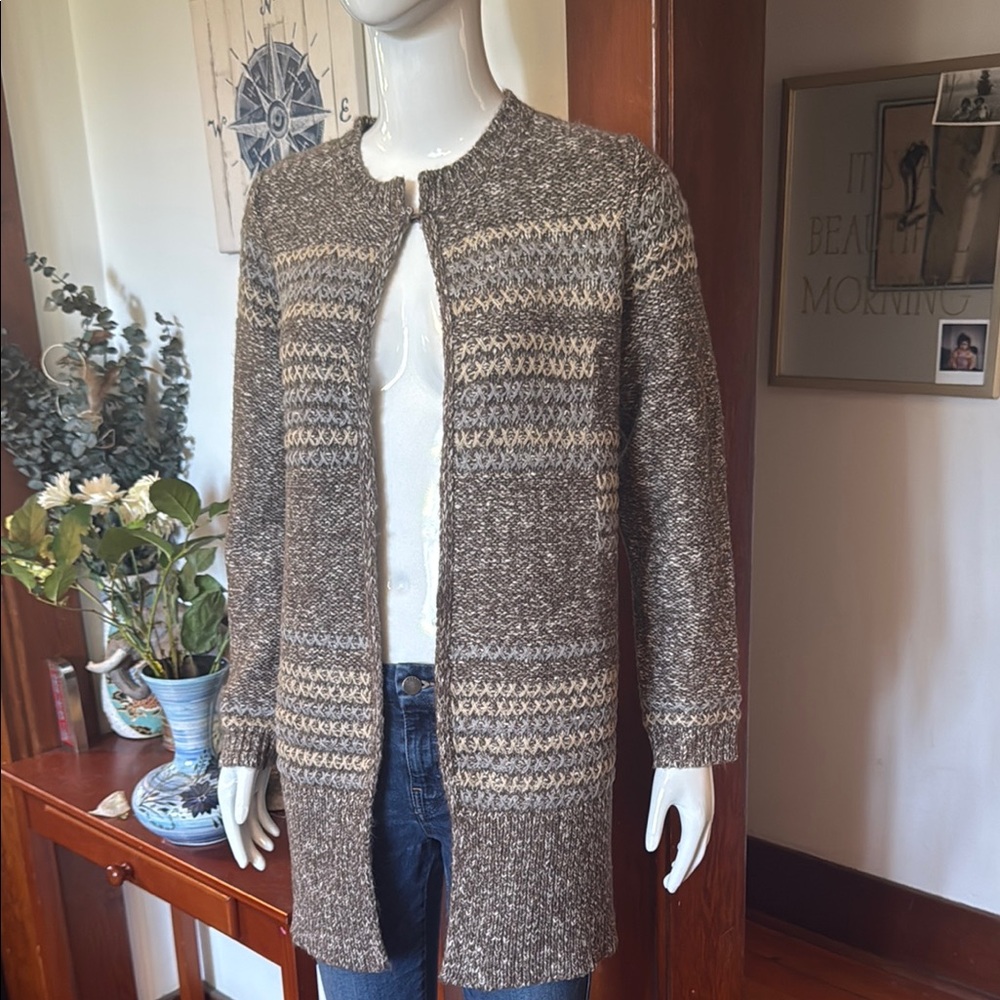 NWT northern reflections size small Stylish Brown Knit Women's Coat/cardigan